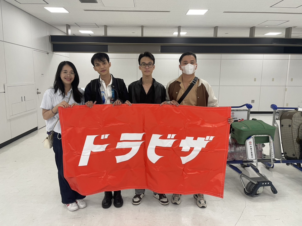 初めて日本に到着日（成田空港）